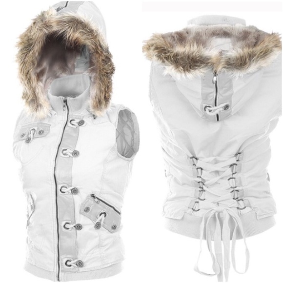 Monoreno Jackets & Blazers - 🎉HP🎉 Woven Vest with Detachable Hood