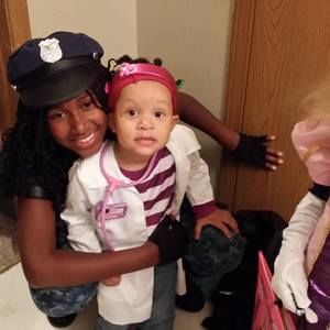 Meet your Posher, Dezhea