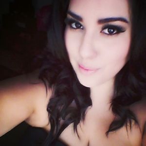 Meet your Posher, Desiray