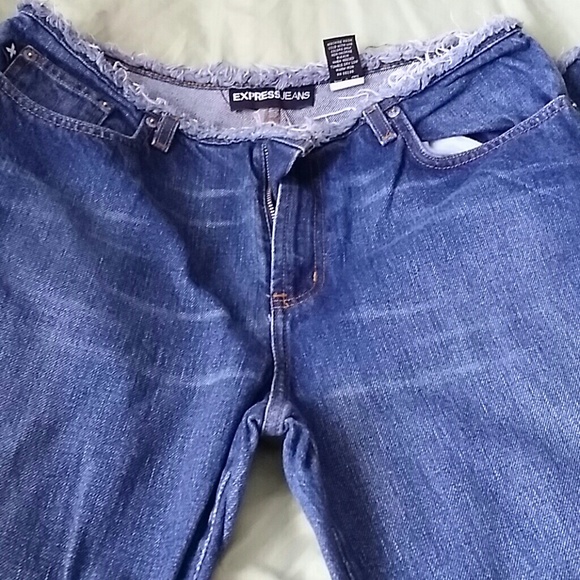 Express - Picture 3 of 4