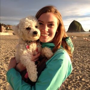 Meet your Posher, Emily