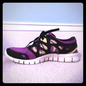 Nike free run 2 shoes