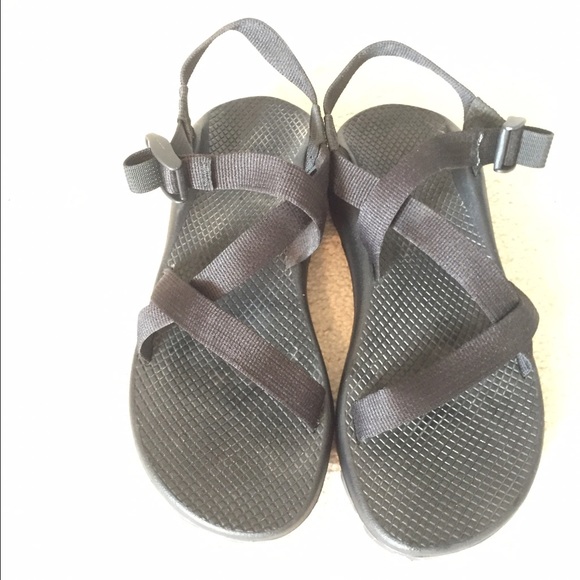 Black chacos