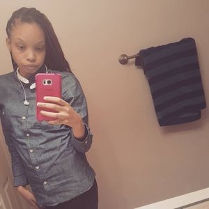 Meet your Posher, Ashley