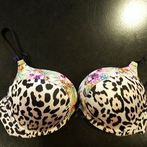 Victoria Secret Plunge pushup bra, 36C