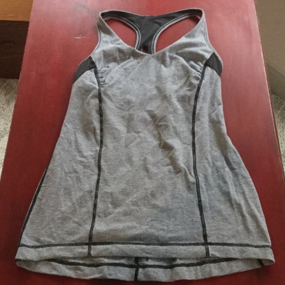 LNWOT Lululemon Workout Tank!