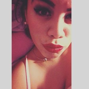 Meet your Posher, Joycelyan