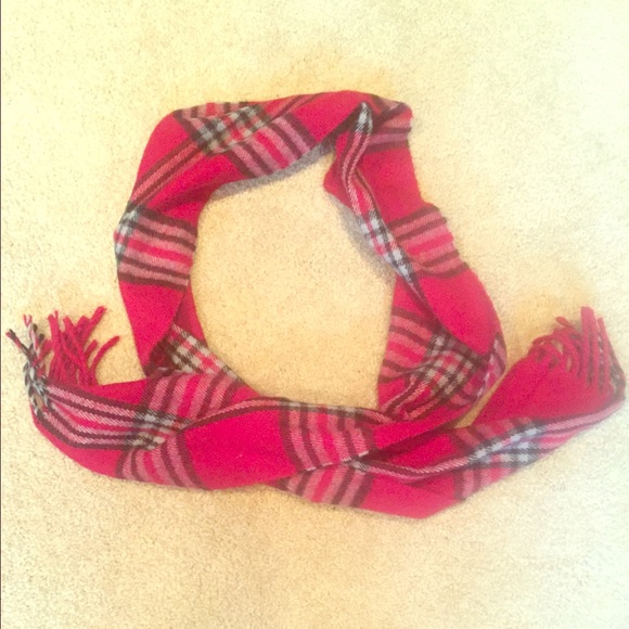 Red flannel scarf