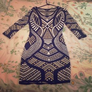 Quarter sleeve detailed mini