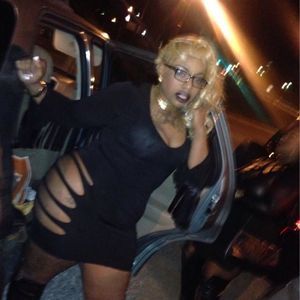 Meet your Posher, Clarissa