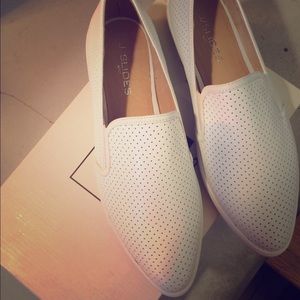 J/slides D-Perf Slip-on Sneaker