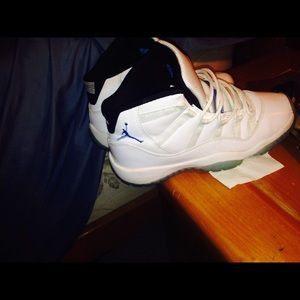 Air Jordan Legend Blue Size 6