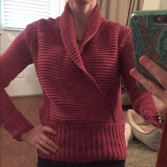 AE Raspberry Knit Sweater - Picture 2 of 3