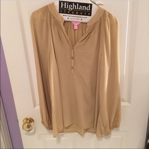 Chardonnay Elsa top from Lilly Pulitzer,size small