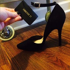 Black faux suede pointed heels w/ ankle strap