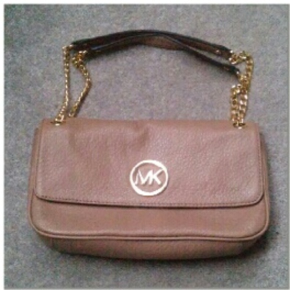 Michael Kors Handbags - Michael Kors Fulton Purse