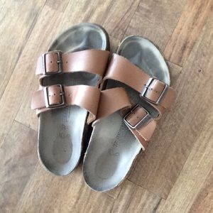 Birkenstock- brown/tan