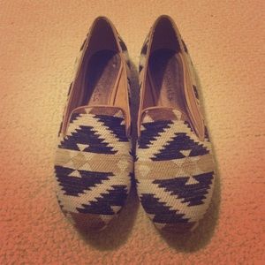 Patterned Loafers