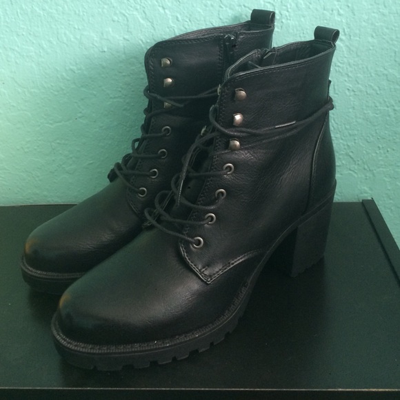 Black leather Ankle Platform Boots