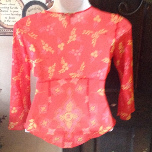 Sheer neon top - Picture 2 of 2