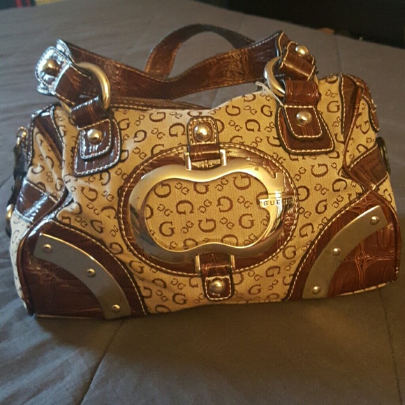 Guess purse