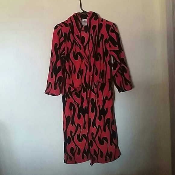 Boys Flame Bathrobe Size 10/12