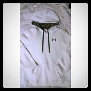 Women's Under Armour Sweatshirt