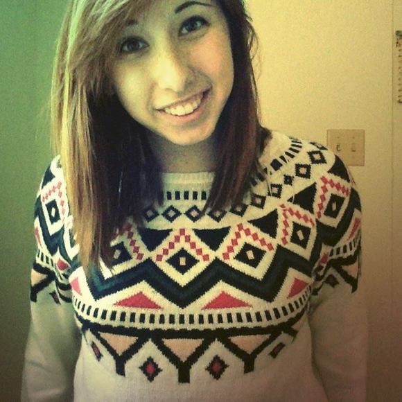 Meet your Posher, Julia