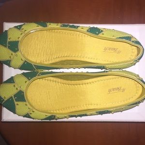 Beach shoes