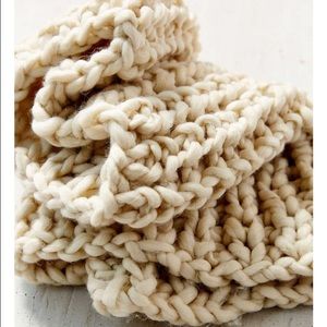 Nordic Chunky Snood Scarf -Urban Outfitters