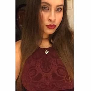 Meet your Posher, Rebeca