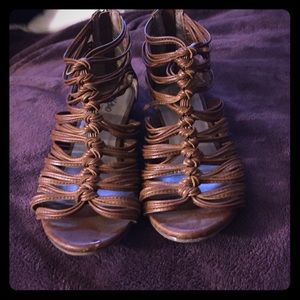 Strappy  brown sandals size 7