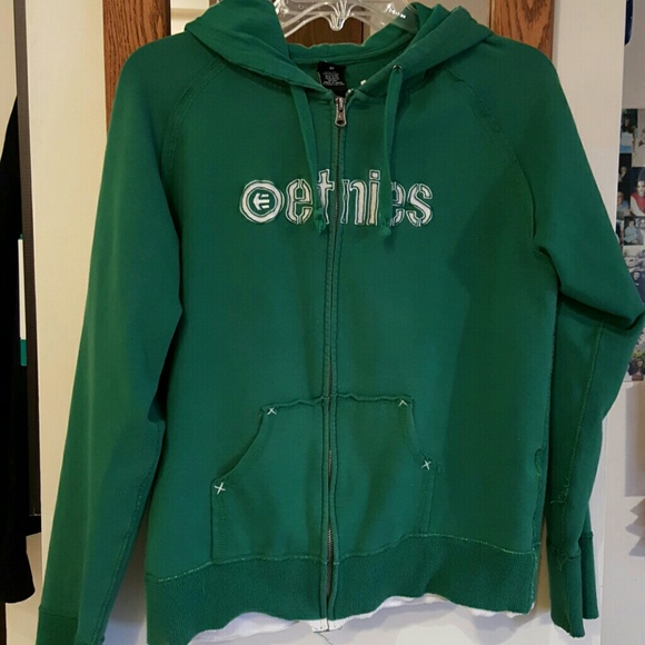 ETNIES HOODIE