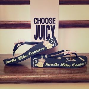 NEW Juicy Couture Navy Blue & Pink flip flops