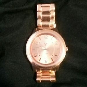 AE Boyfriend Watch
