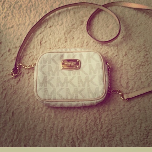 Michael Kors cross body