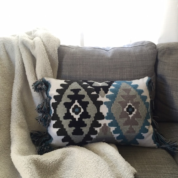 accent pillow