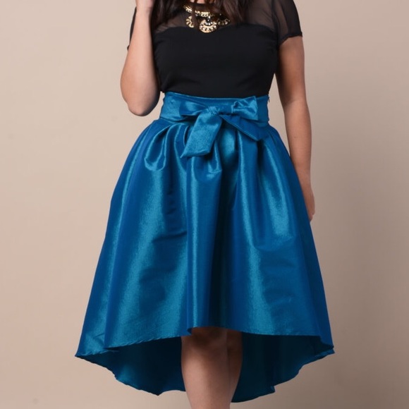 PRETTY BOW FLARED SKIRT