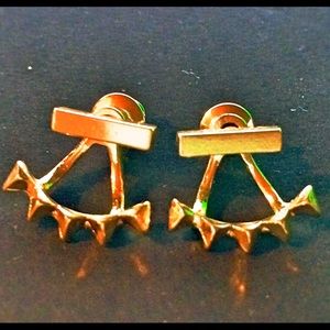 Sunahara 14k Gold-plated Pyramid Ear Jacket