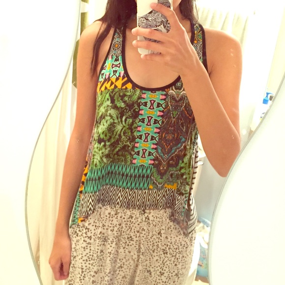 Wet Seal Racerback Patterned Tank Top - Picture 1 of 3