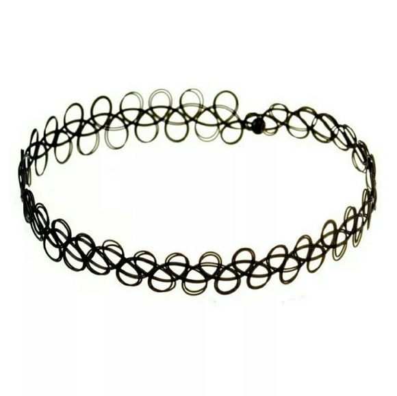 BRAND NEW CHOKER NECKLACE