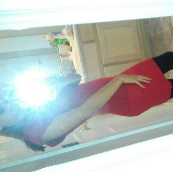 Red sweater dress - Picture 2 of 3