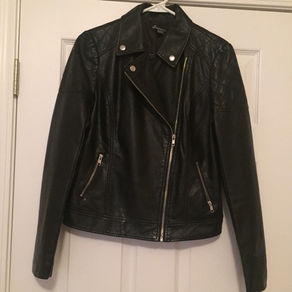 Forever 21 Jackets & Blazers - Black Faux Leather Forever 21 Jacket