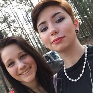 Meet your Posher, Veronica