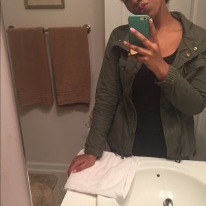 Meet your Posher, Alani