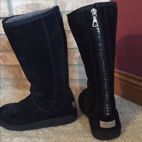 Rare UGG boots. Worn twice. Great condition.