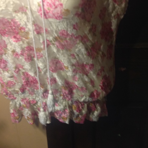 Nice sheer peasant top - Picture 3 of 3