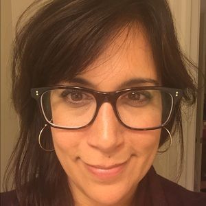 Meet your Posher, Melissa