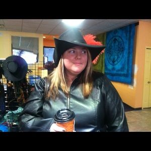 Meet your Posher, Stefanie