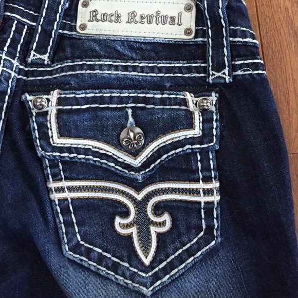 Rock Revival Jeans - Picture 2 of 4